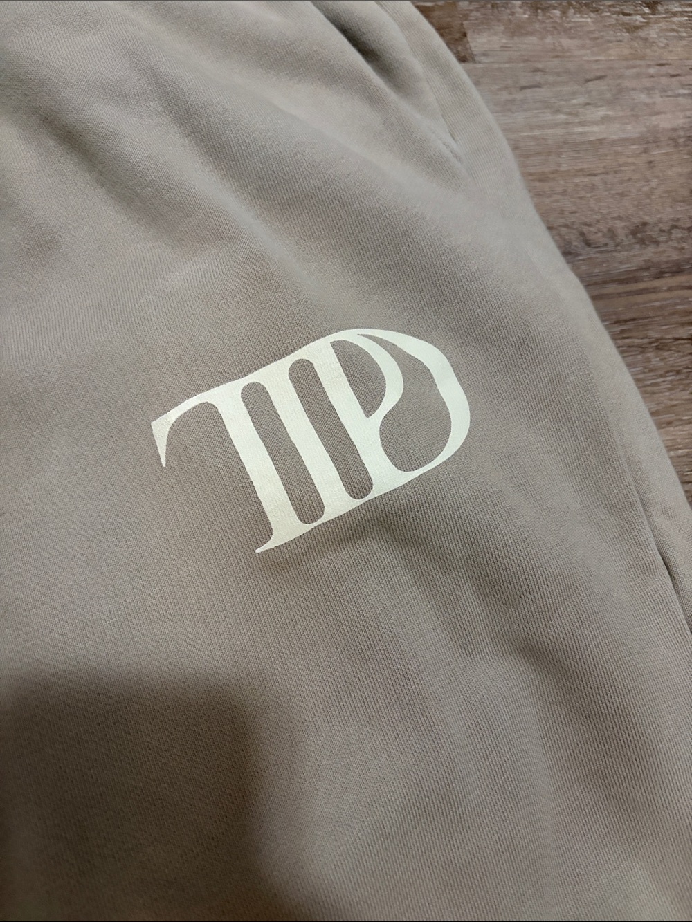 Taylor Swift The Tortured Poets Department Sweatpants size XXL - Picture 3 of 6